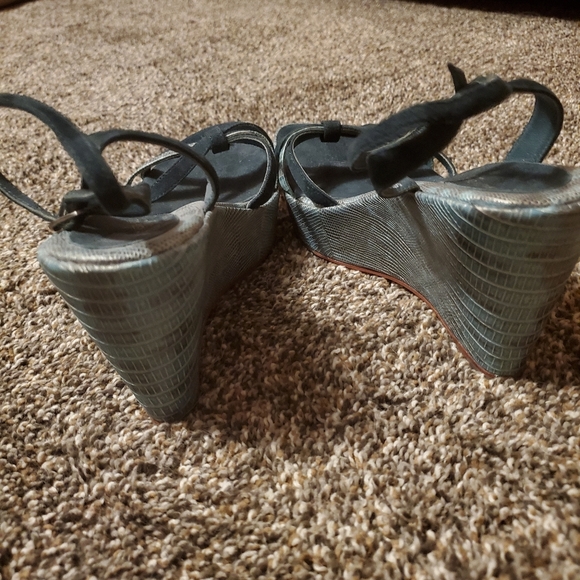 Wedge sandals - Picture 3 of 4